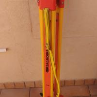 Cavalletto treppiedi per tacheometri e teodoliti