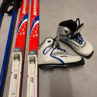 Sci e scarpe per bambini