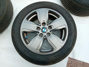 cerchi in lega BMW con pneumatici 