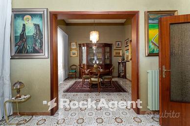 PENTAVANI CON BOX AUTO ANGOLARE