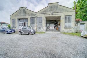 TERNATE - CAPANNONE INDUSTRIALE