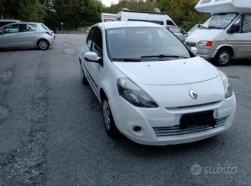 Renault Clio ideale per neopatentatii