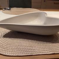 Vaso a forma di cuore in ceramica bianca