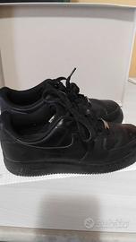 Nike Air Force One nere n.40