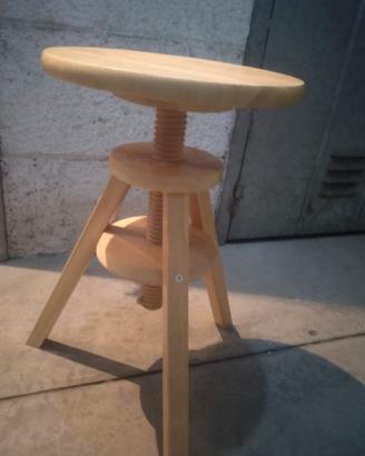 sgabello IKEA regolabile in legno