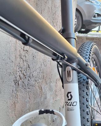 Mountain bike 