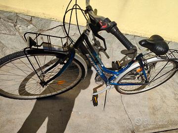 Bici da donna con cambio e porta-seggiolin