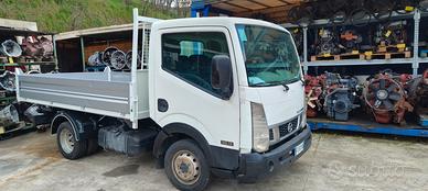 Nissan cabstar nt400 ribaltabile 2015