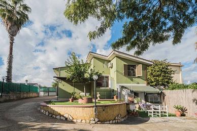 Villa di 190 m² con 4 locali a Fiumicino