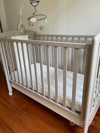 Fasciatoio e lettino bambino