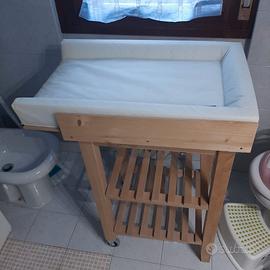 Mobile IKEA adattato a fasciatoio