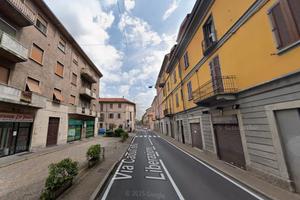 Stanza singola arredata con balcone - Saronno Fs