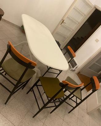 Tavolo da pranzo in legno