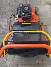 Tagliaerba a scoppio