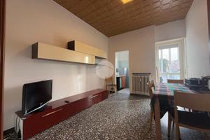 2 LOCALI A GRUGLIASCO