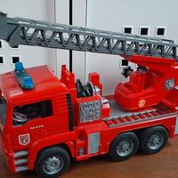 Camion POMPIERI marca Bruder