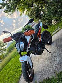 KTM 125 Duke ABS  - 2018.