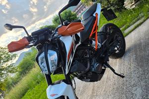 KTM 125 Duke ABS  - 2018.