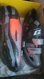 scarpe mtb con agganci