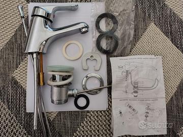 Miscelatore lavabo FRATTINI nuovo + accessori.