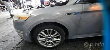 FORD MONDEO STATION WAGON 2011 - PARAFANGO SINISTR