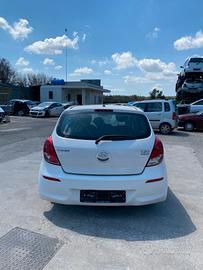 RICAMBI AUTO HYUNDAI I20 2011