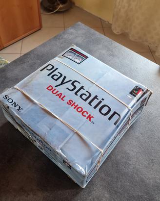 Playstation 1 in Box