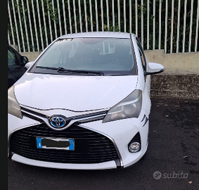 Toyota Yaris Hybrid 1.5 (2016)