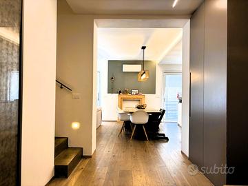 Villa indipendente con 2 appartamenti a Laives