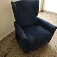 poltrona reclinabile con massaggiatore incorporato