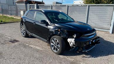 Kia Stonic T-GDi 120cv 2017 - incidentata