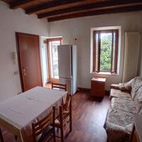 Boccaleone bilocale arredato termoautonomo (box)