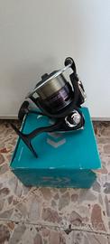 Mulinello daiwa Revros E 2500A