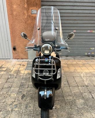 Vespa 250 Gts