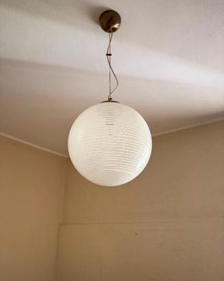 Lampadario in vetro lavorato