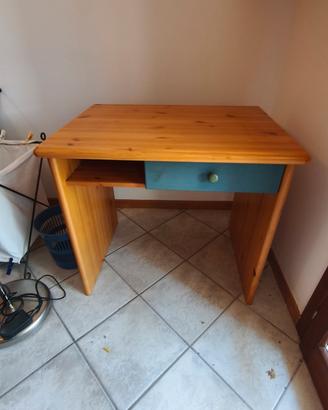 Scrivania con cassetto in legno massello 