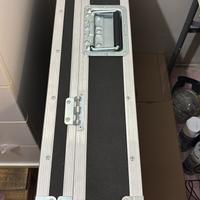 Flight Case per denon dj prime 4 con decksaver