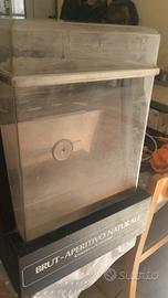 Ice box perfettamente funzionante 