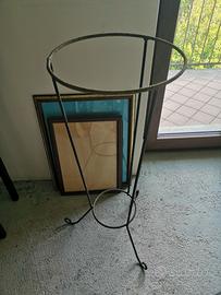 Porta fiori in ferro grezzo