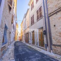 CASA SINGOLA CON 2 TERRAZZI PANORAMICI!