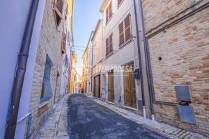 CASA SINGOLA CON 2 TERRAZZI PANORAMICI!