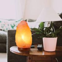 Lampada Sale Himalayano con base in legno