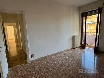 Appartamento di 80 m² con 3 locali a Massa