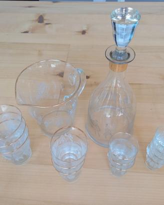 Servizio per alcolici e acqua