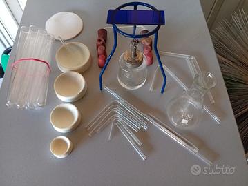 lotto di provette e materiale x chimica