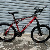 Bicicletta Ferrari CX60 disegnata da Colnago
