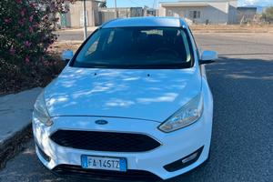 Ford focus SW 1.5 TDCI - gancio traino