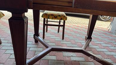 tavolo legno antico con 4 sedie