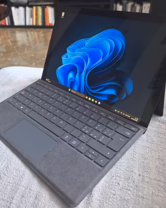 Microsoft Surface Pro 7+ i7 11ª gen 16GB RAM 512GB