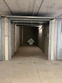 BOX A RIVA PRESSO CHIERI